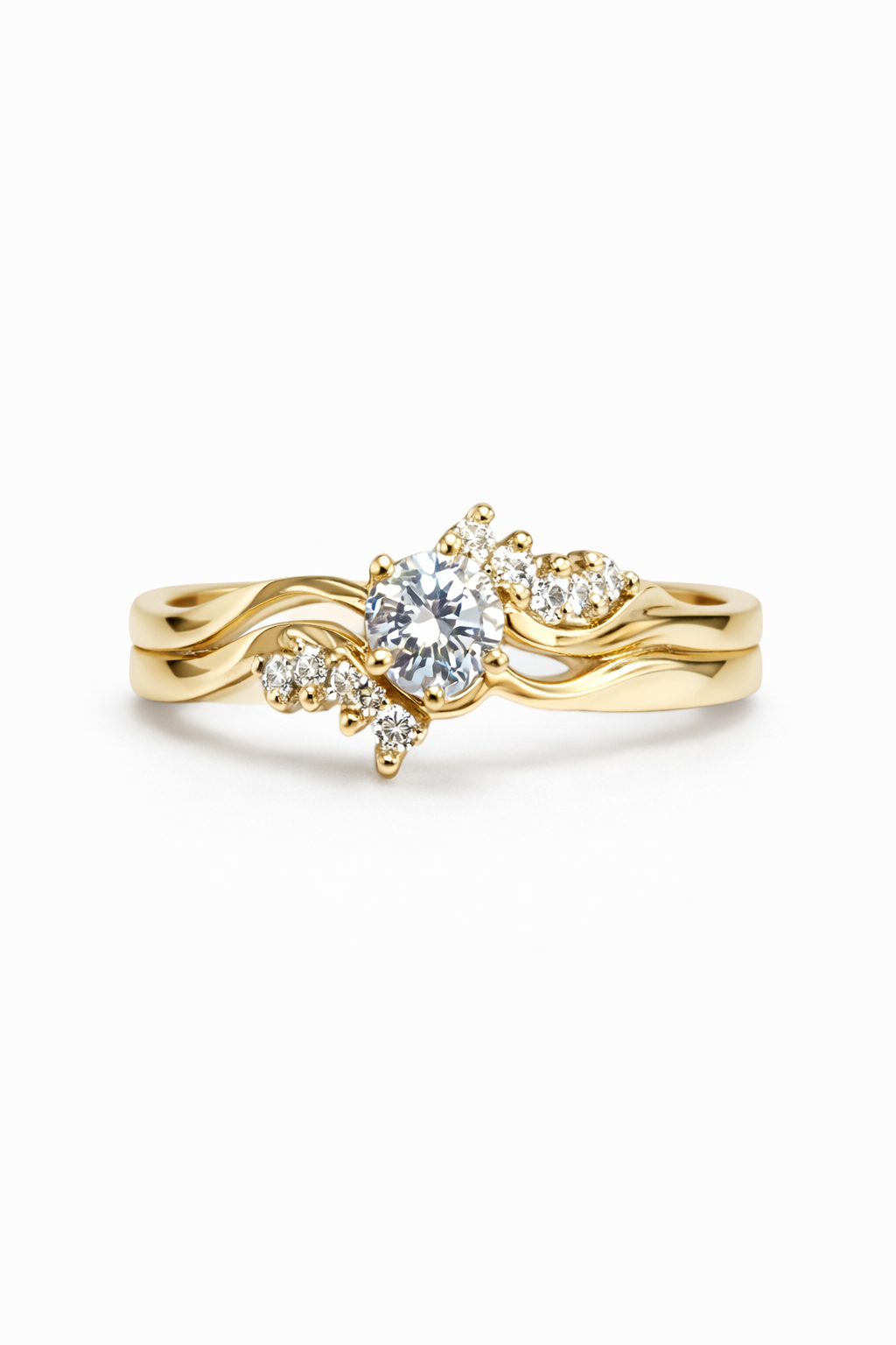 Anillo Oro 14K “Elegancia Floral Ondulada”