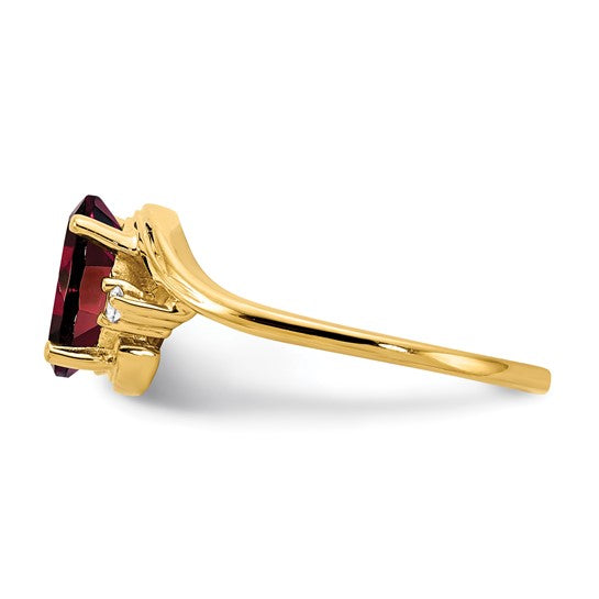 14k 8x6mm Oval Garnet A Diamond ring